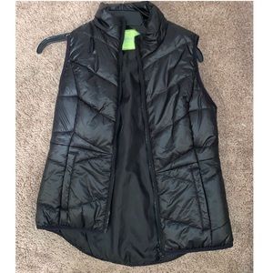 Black puffer vest